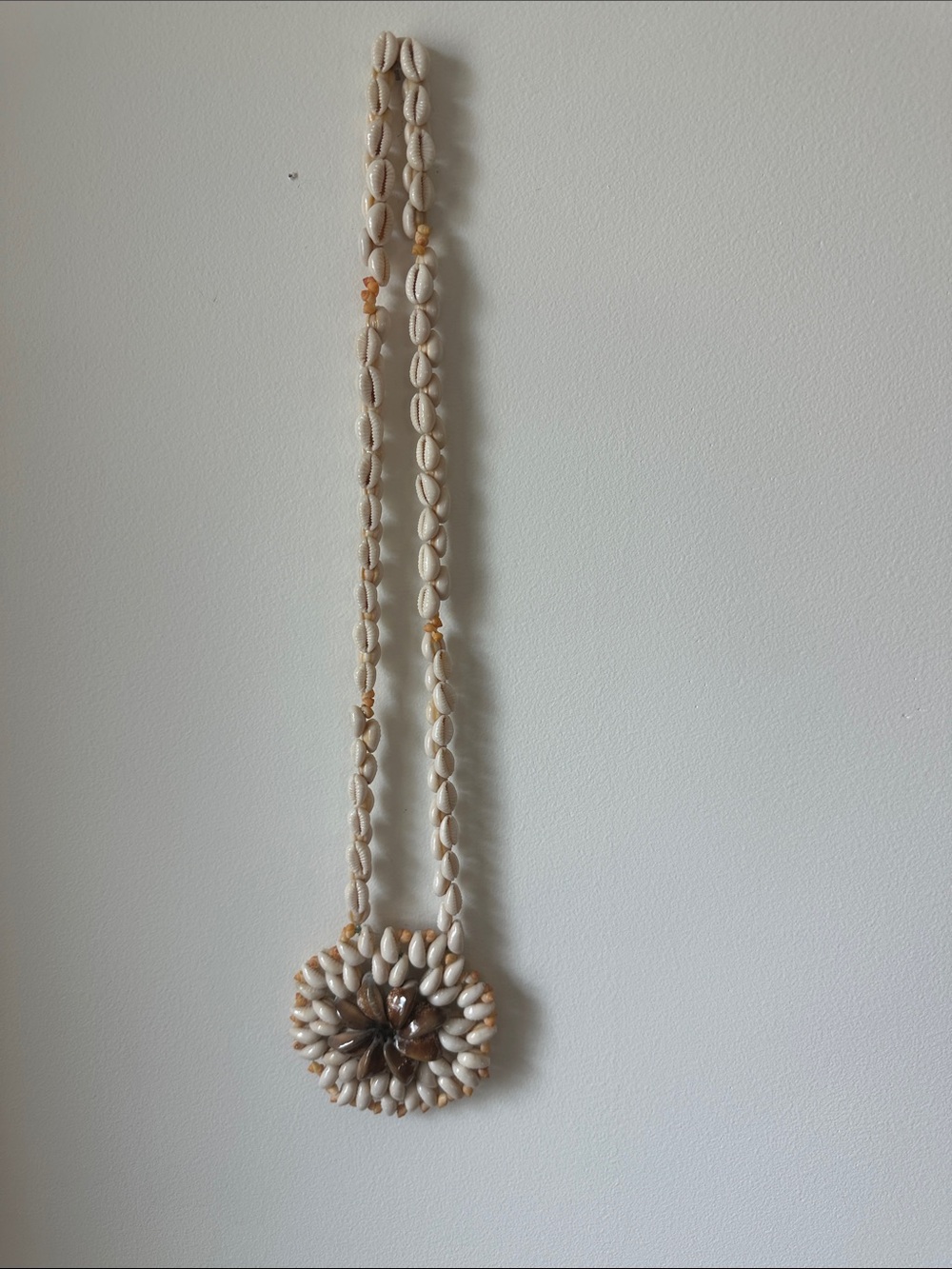 Vintage Handmade Cowrie Shell Necklace — Natural Cream & Brown